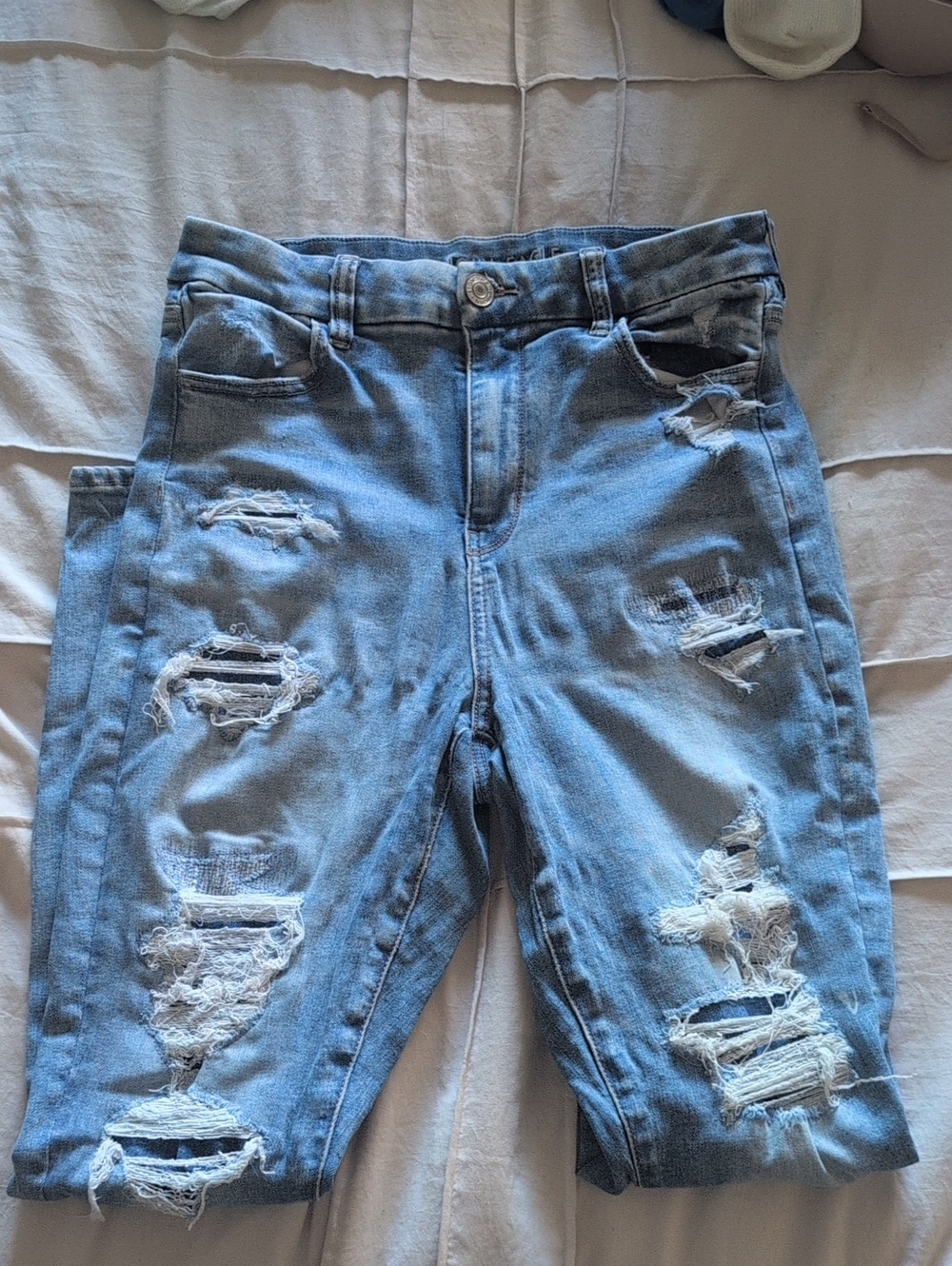 American Eagle Curvy Hi-Rise Jegging Distressed Denim Size 10
